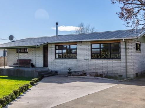 57 Cologne Street, Martinborough