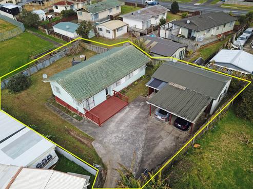 24 Vetori Place, Clover Park