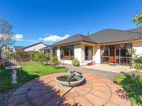 18 Malbec Way, Greenmeadows