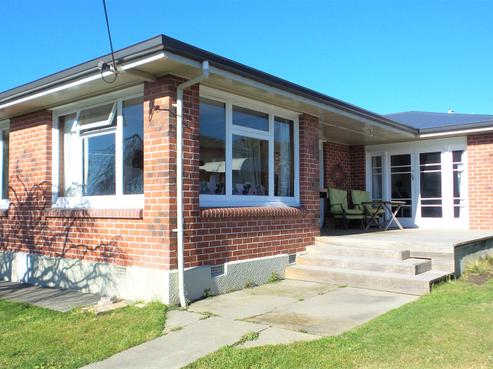 24 Macdonald Street, Waimataitai