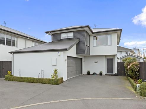 5 Somerville Crescent, Aidanfield