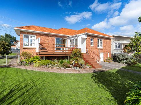 52 Old Lake Road, Narrow Neck
