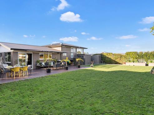 5 La Perouse Street, Botany Downs