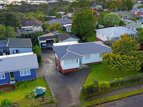 15 Sherwood Avenue, Te Atatu South