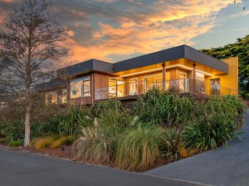 10 Ferndale Drive, Waikanae