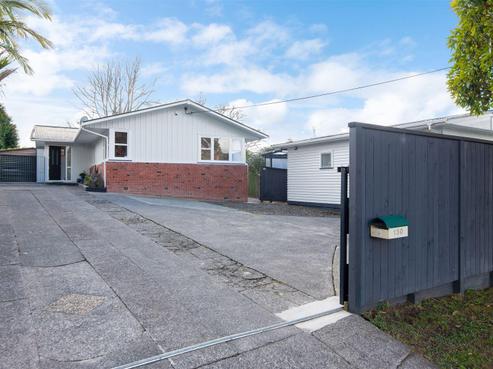130 Triangle Road, Massey