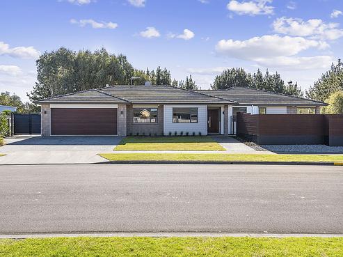11 Petrel Close, Paraparaumu Beach