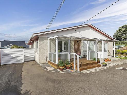 4/35 Inglis Street, Seatoun