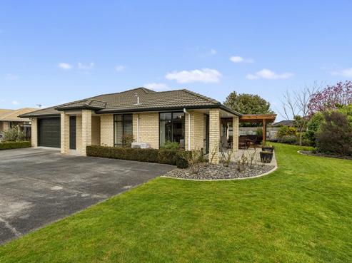 6 Winchester Place, Rototuna North