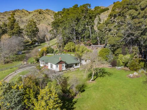 244 Waikari Valley Road, Scargill