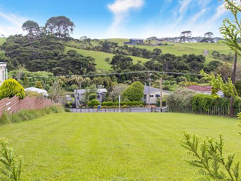 20 Bethells Road, Waitakere