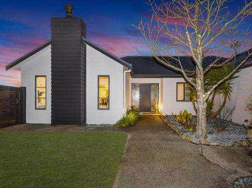 1 Garrett Place, Riverstone Terraces