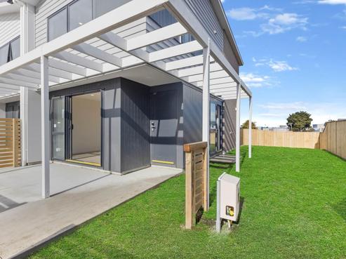 67C Soaring Bird Drive, Takanini