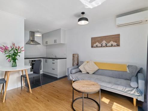 2/42 Hallenstein Street, Queenstown Central
