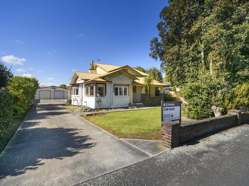 131 Cook Street, West End