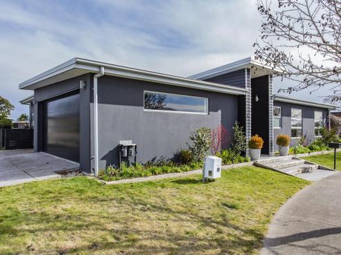 1 Blackadder Road, Pegasus