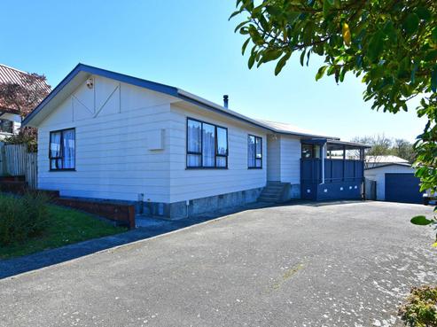 3 Fenchurch Grove, Stokes Valley
