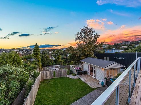 74 Seaview Road, Castor Bay