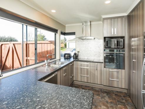 5 Nobleman Place, Hamilton East