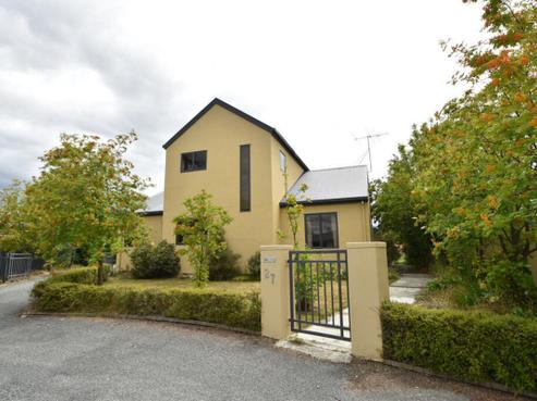 27 Braemar Place, Twizel