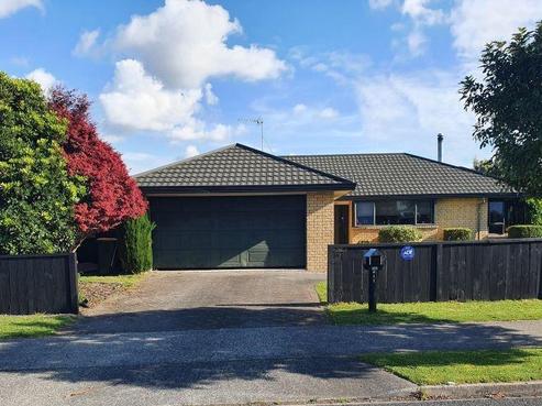 211 Thomas Road, Rototuna North