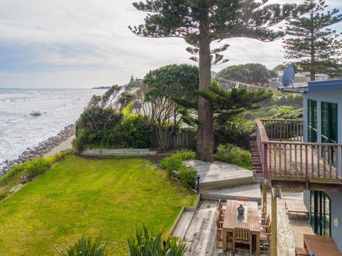 52 The Esplanade, Raumati South