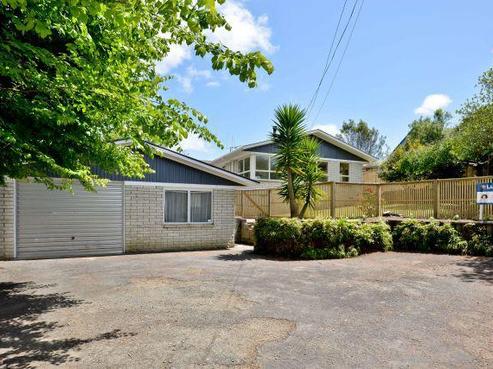 10 Manapouri Place, Glenview