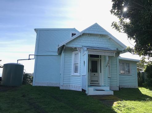 6 Askew Avenue, Rakino Island