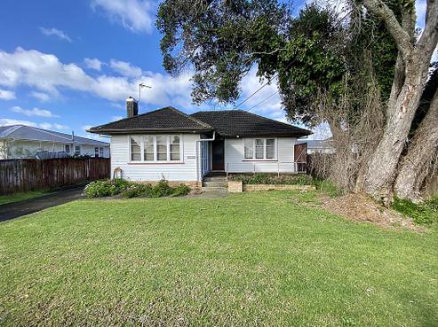 63 Waipani Road, Te Atatu Peninsula
