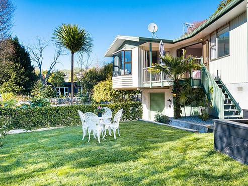 13 Aotea Crescent, Havelock North