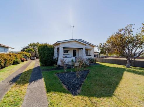 12 Holyrood Terrace, Waipukurau and Surrounds