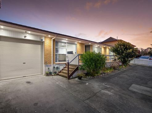 3 Aspiring Avenue, Clover Park