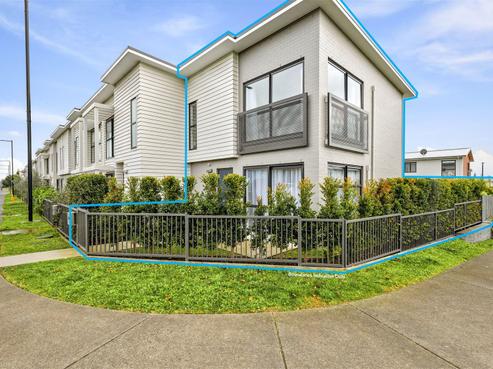 8/38 Brigham Creek Road, Whenuapai
