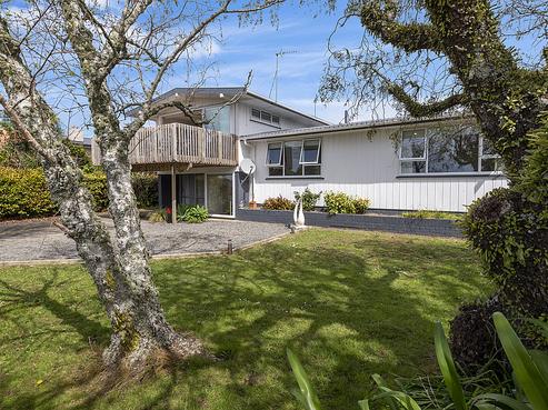8 Drake Street, Howick