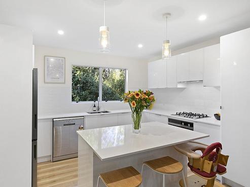 13B Gainsborough Grove, Belmont