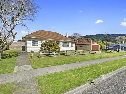 17 Faulke Avenue, Wainuiomata