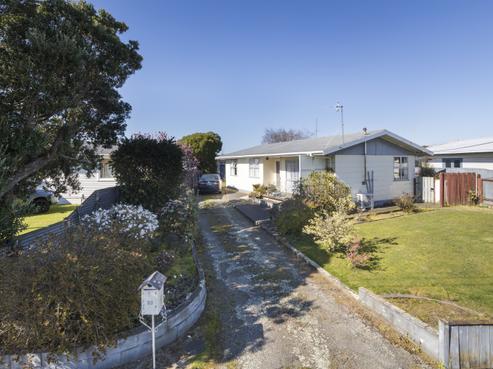 33 Tararua Terrace, Cloverlea