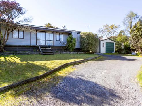 18 Kiddle Drive, Hilltop