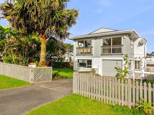 48 Zita Maria Drive, Massey