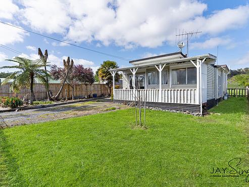 16 Bertram Road, Kawakawa Bay