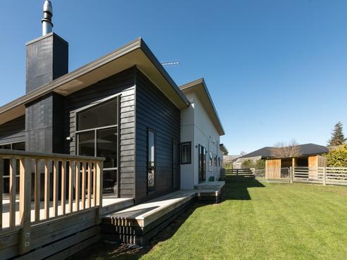 12 Brooker Place, Waipukurau and Surrounds