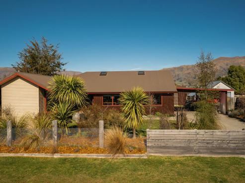 97 Mount Iron Drive, Wanaka