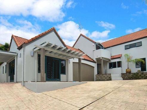 2 Roseville Road, Gulf Harbour