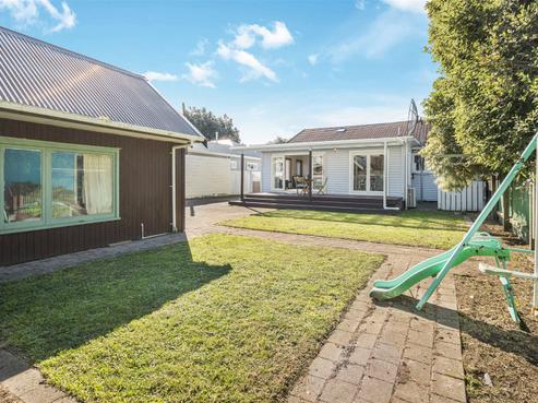 18 Thornycroft Avenue, Epuni