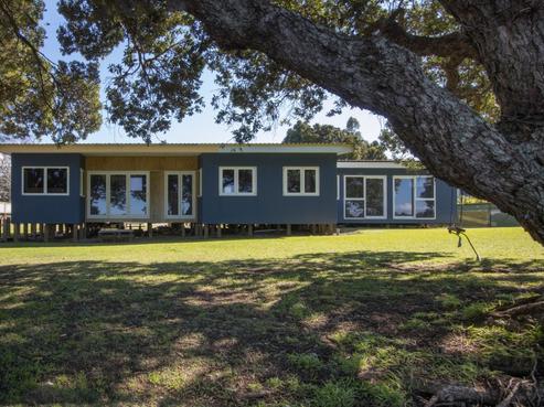 6 Roretana Drive, Athenree