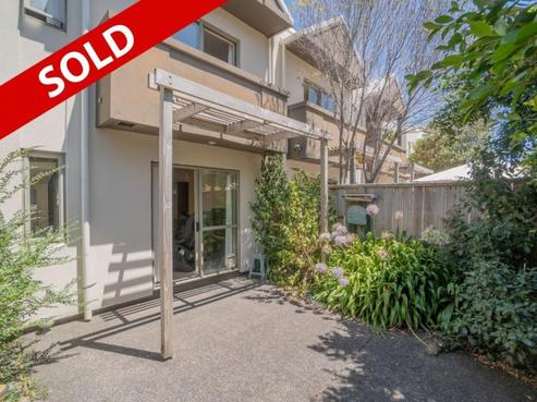 13/21 Hunters Park Drive, Three Kings