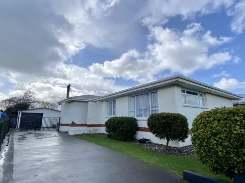 18 Forfar Crescent, Rockdale