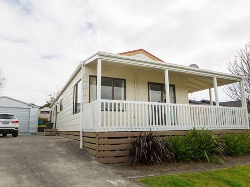 13 Maclaurin Street, Dannevirke