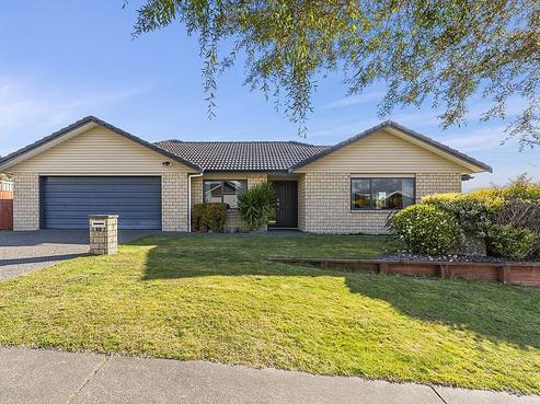 99 Iles Road, Lynmore