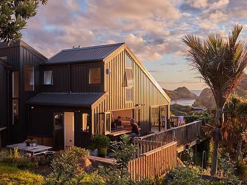 63 Garden Road, Piha